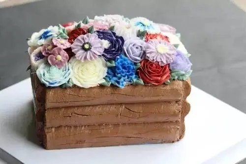 韩式裱花蛋糕有人买吗,可以去哪里学?